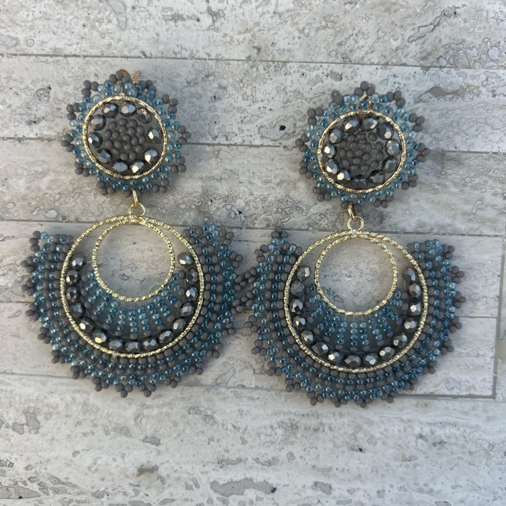 Handmade Colombian Silver/ grey Beaded Statement Earrings Light Weight!